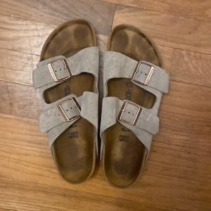 Birkenstock Arizona Taupe 42 narrow
M9/W11